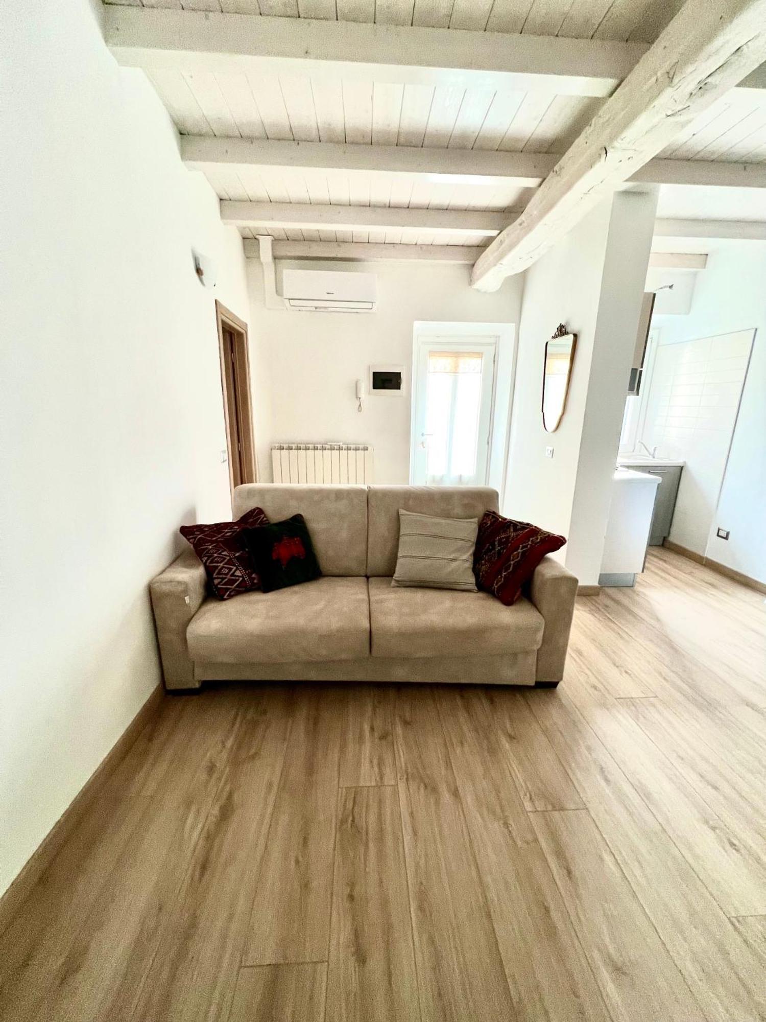 Casa Sul Lago 阿罗纳 外观 照片