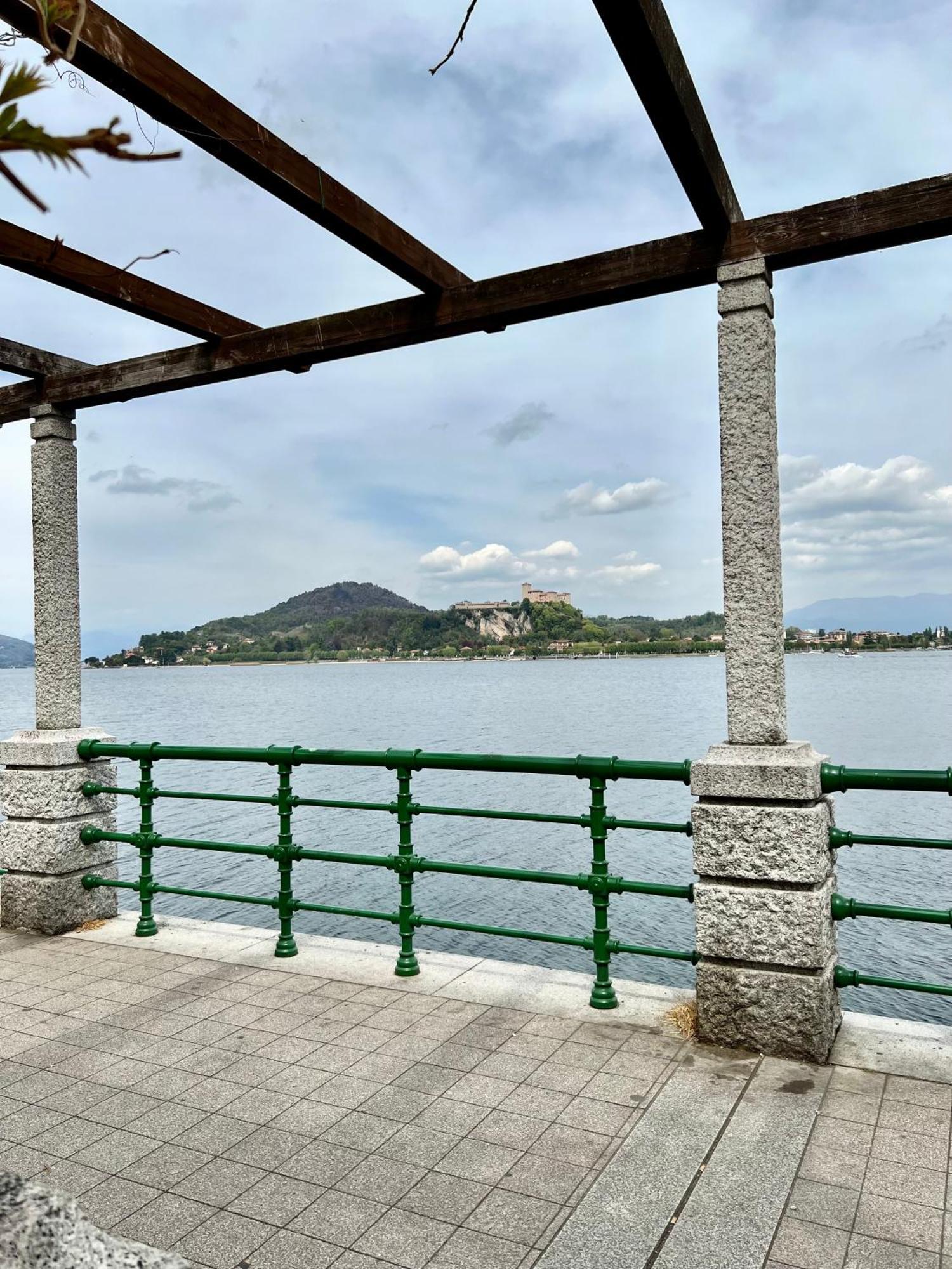 Casa Sul Lago 阿罗纳 外观 照片