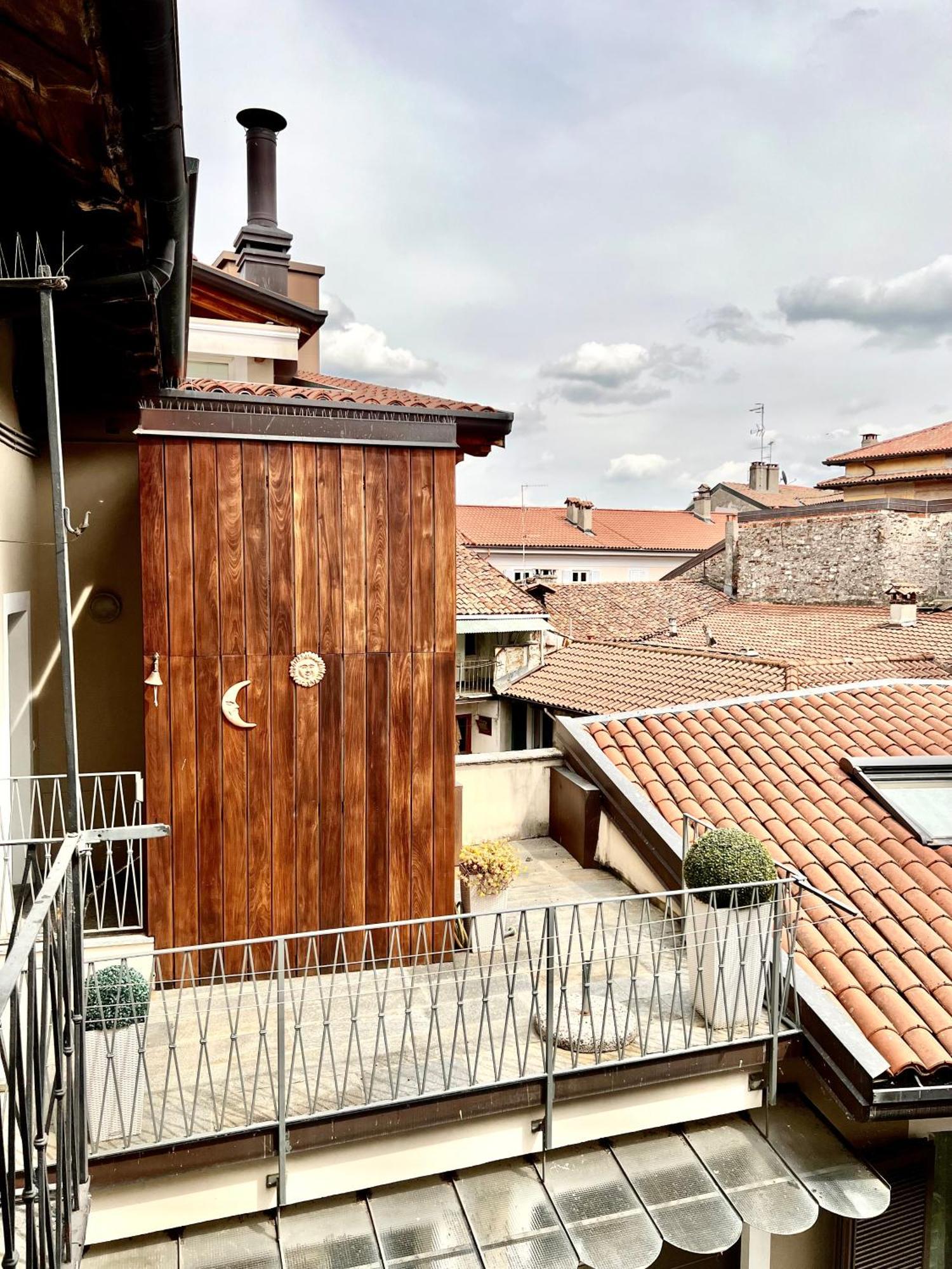 Casa Sul Lago 阿罗纳 外观 照片